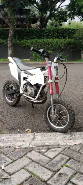 Motor mini trail SE 50cc