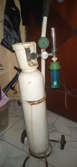 Tabung oksigen 1m3 + regulator + roda