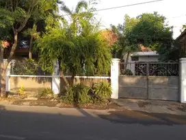 Rumah Dijual di Jalan Nias Surabaya Pusat