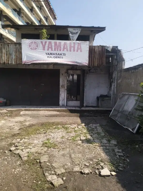 Dijual Ruko 2 lantai Ex. Showroom di Daan Mogot