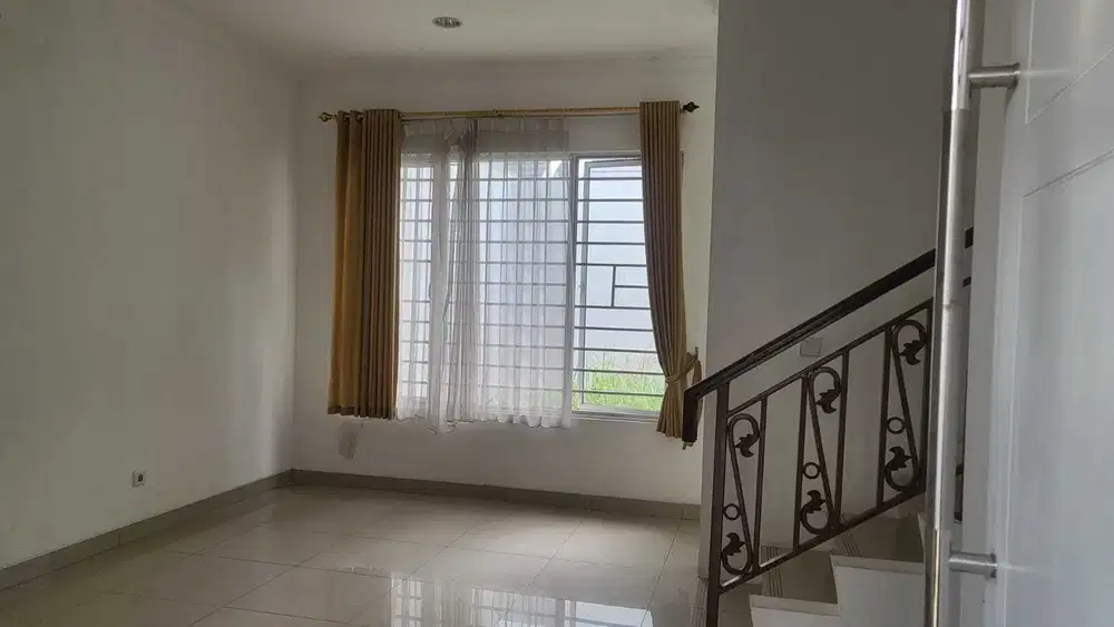 Dijual rumah cluster lasein jakarta garden city