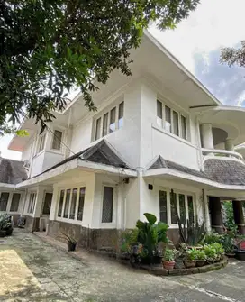 LXMMT 0140 Dijual Rumah Kontemporer Area Menteng Jakarta Pusat