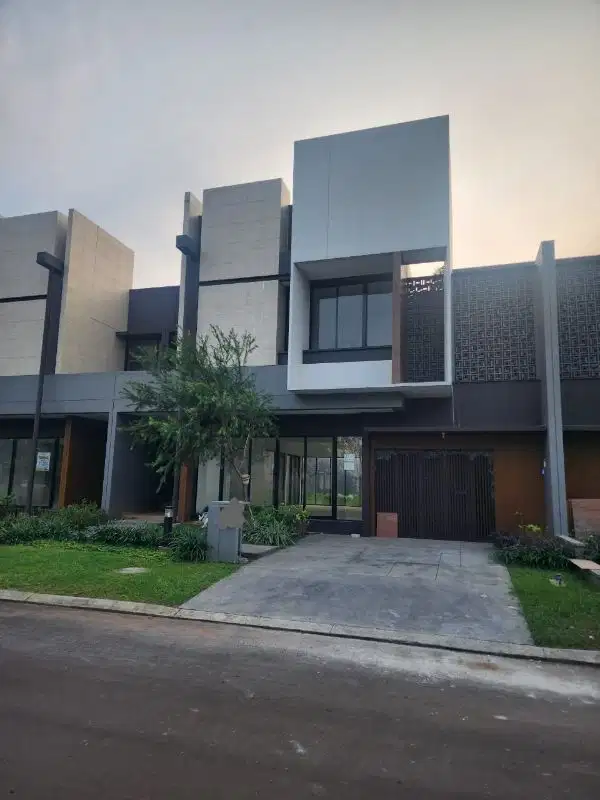 Rumah Mewah Cluster Eldora Suvarna Sutera Cikupa Tangerang