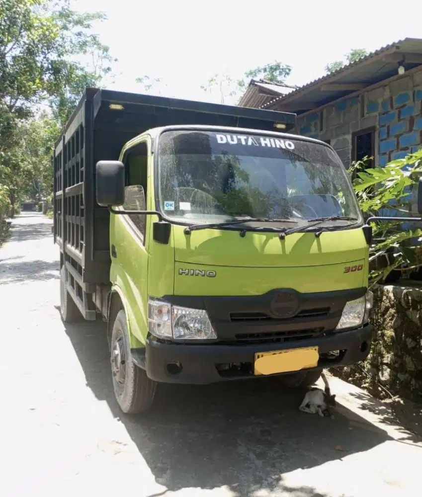Hino Dutro euro dump truk euro 4 jarang terpakai