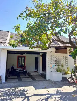 Dijual Rumah Murah Full Furnished di Springhill Garden Sawojajar