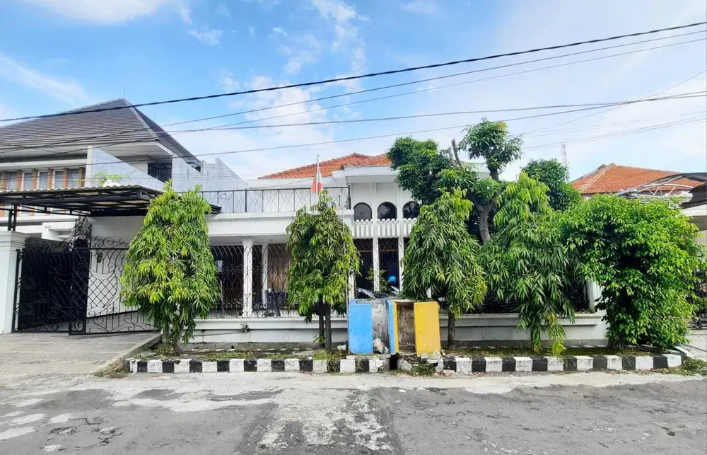 Rumah dijual hitung tanah berlokasi di Kertajaya Indah (EL)