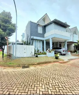 Rumah Hoek 5 KT dengan Kolam Renang di Discovery Bintaro Jaya CPA8047