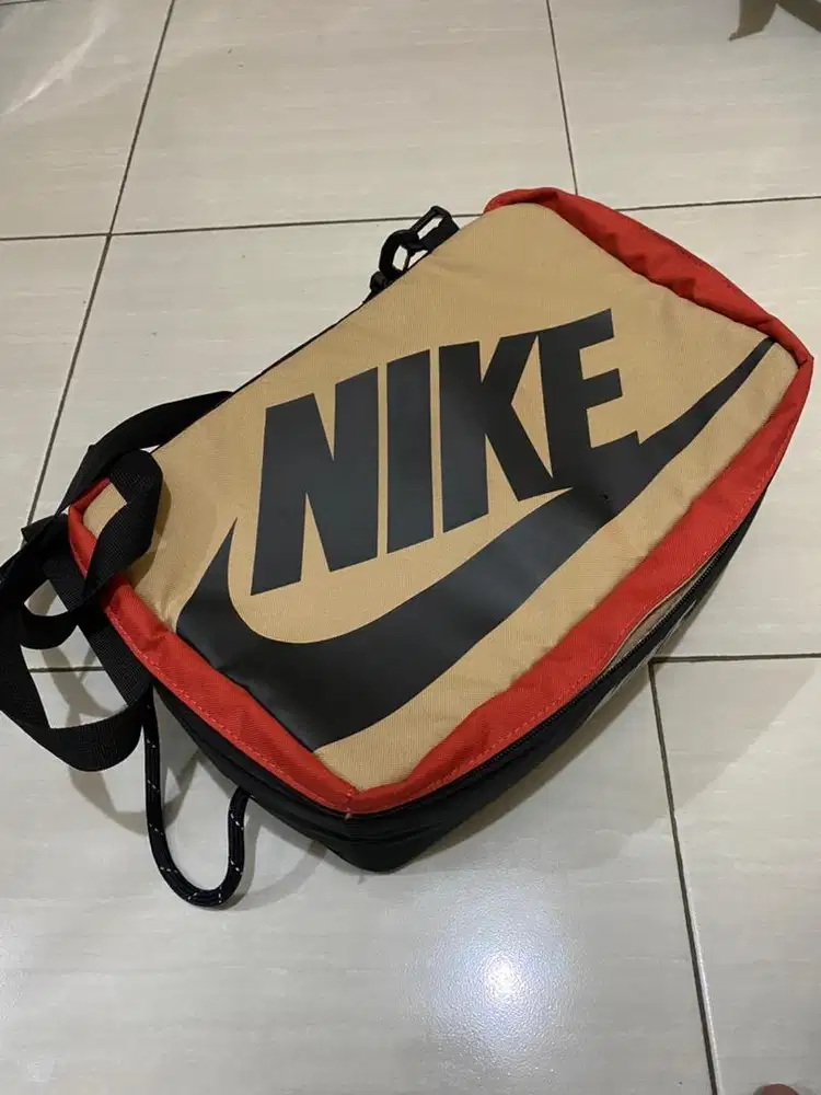 Preloved bagshoes Nike