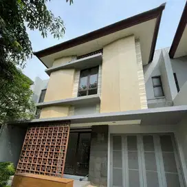 Di jual cepat rumah precia eminent BSD