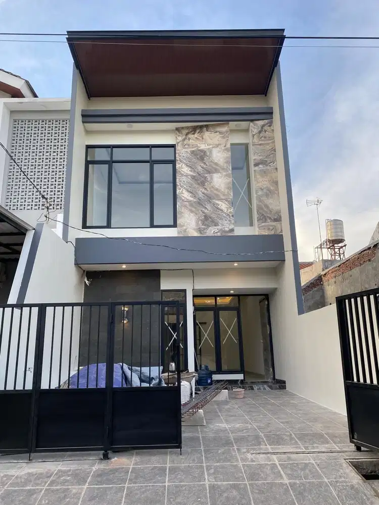 DIJUAL RUMAH RUNGKUT MAPAN TENGAH SURABAYA RON.A2621