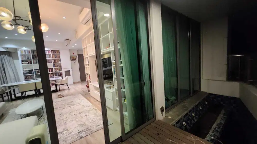 Rent Apartemen St.Moritz Tower New Presidential Suite Private Jacuzzi