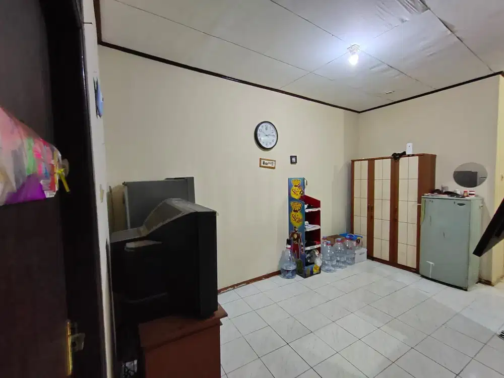 Di Jual Murah Rumah + 3 Kontrakan Strategis Pasar Minggu, Cocok untuk Kos-Kosan