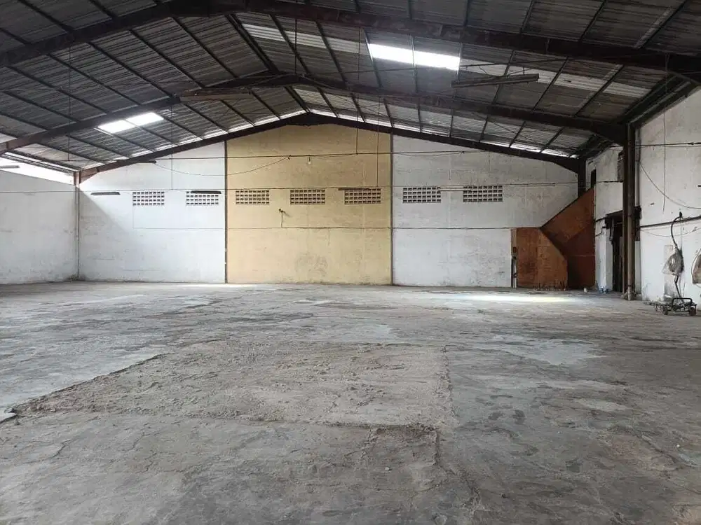 Disewakan Gudang siap pakai di Taman Bidara Penjaringan Jakarta Utara.