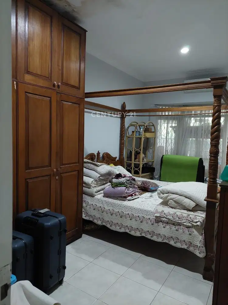 Dijual Rumah Bagus Siap Huni Di Bintaro Sektor 5 UT8174