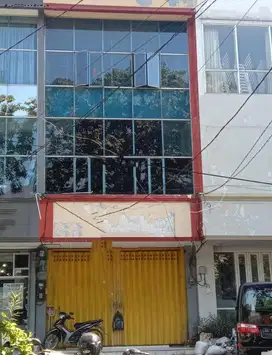 RUKO 4 LANTAI NOL JALAN RAYA NGINDEN Listrik 5500 watt