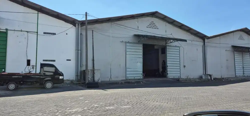 GUDANG Angtropolis Margomulyo Surabaya, KONTAINER BISA MASUK