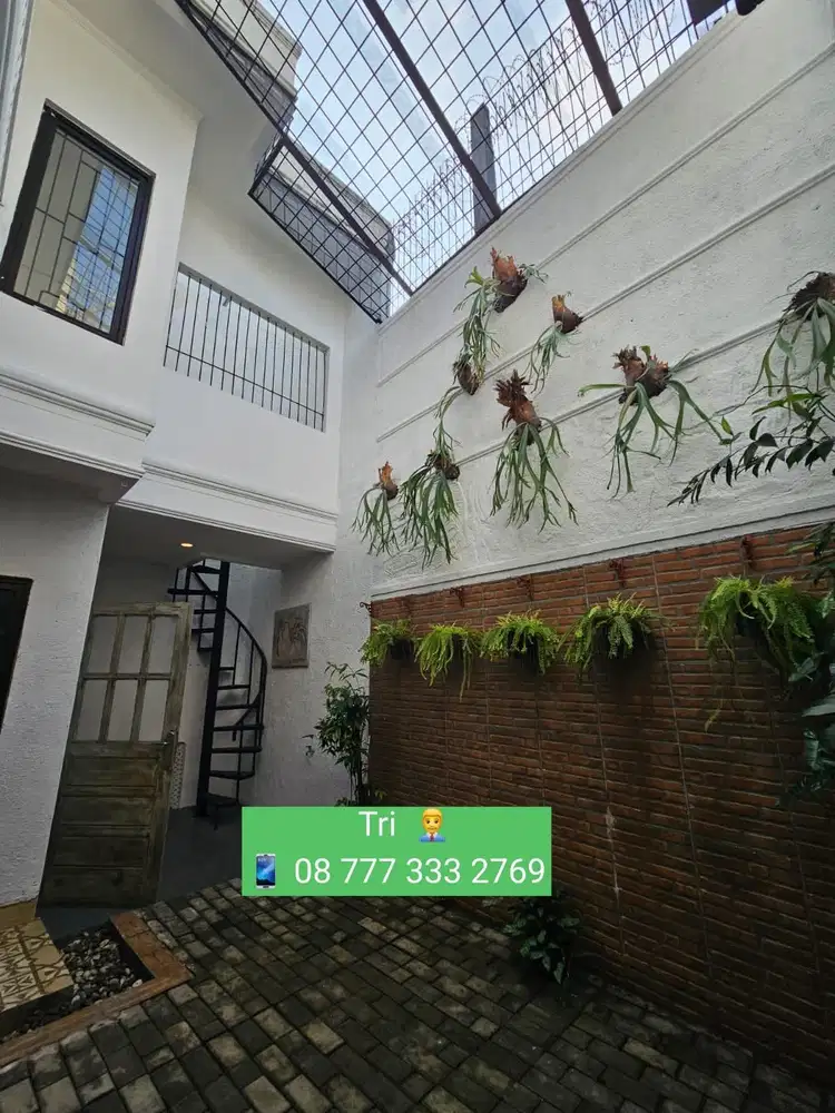 Jual cepat rumah murah turun harga jadin3 M an Emerald  bintaro
