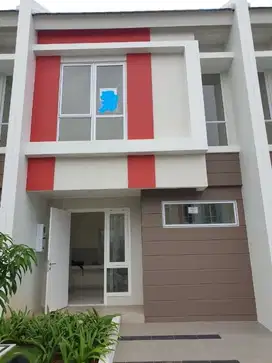 RUMAH DEPAN TAMAN DI MARTINEZ GADING SERPONG