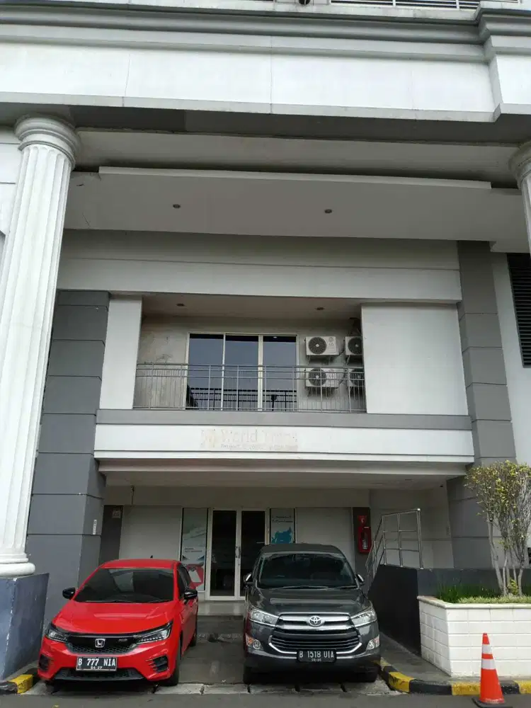 Dijual ruko 2 lantai di ftrech wwalk MOI kelapa gading jakarta utara
