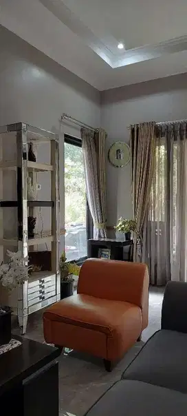 Dijual rumah cantik rapih posisi hoek di sektor 9 -7572-AM