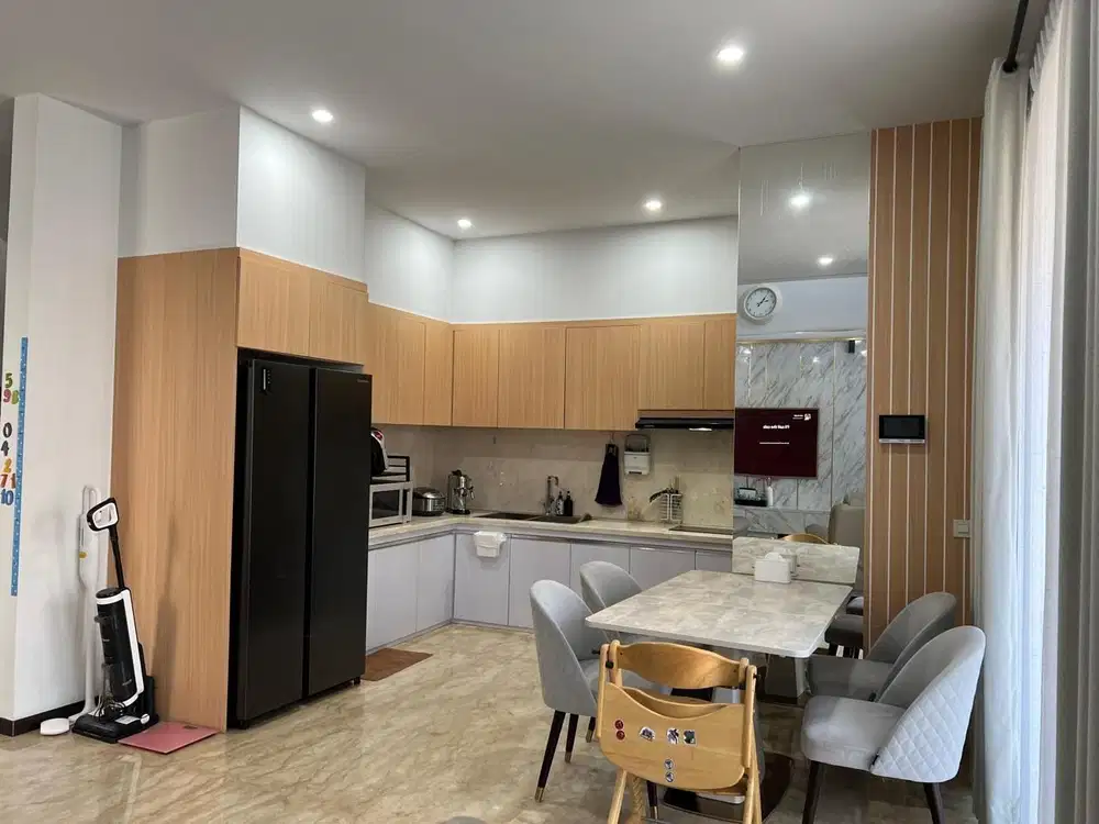 Dijual Rumah 3 Lantai Kazumi The Zora BSD Full Furnished