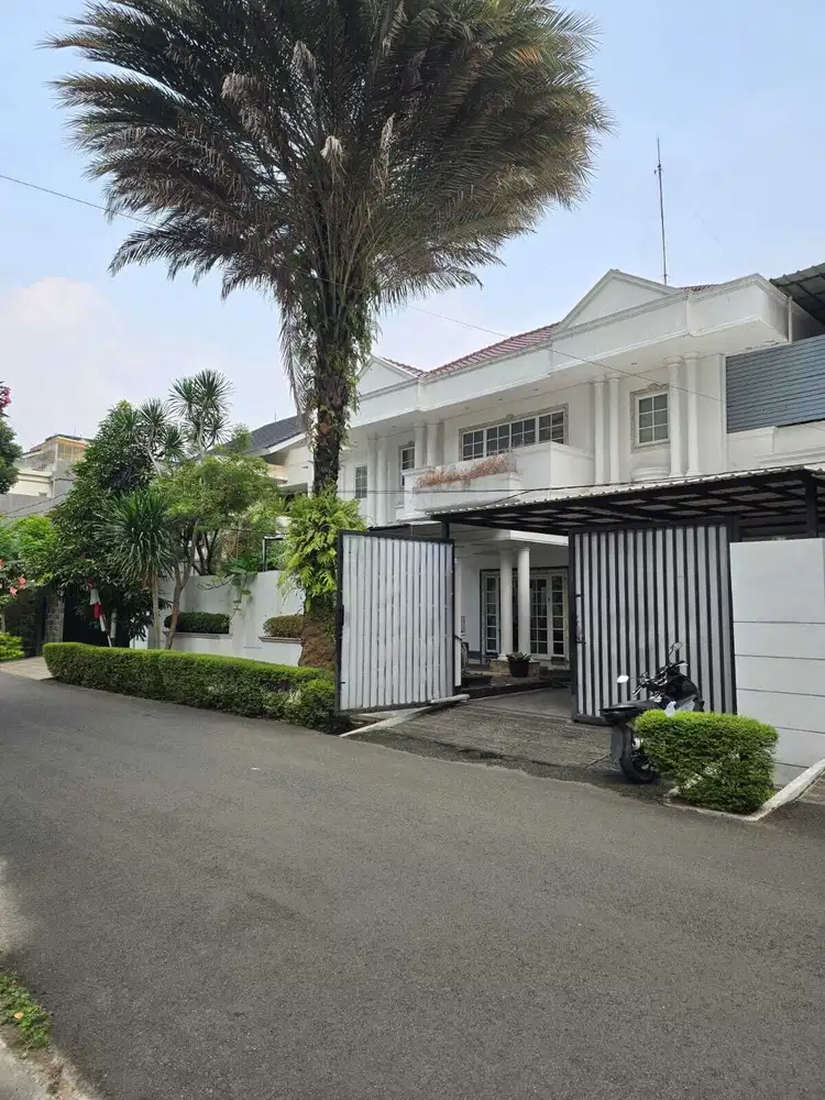 FOR SALE RUMAH SIAP HUNI DI BAWAH NJOP DI MEGA KUNINGAN JAKSEL