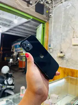 Iphone 12 128gb iBox fullset original dan bergaransi. TT juga bisa