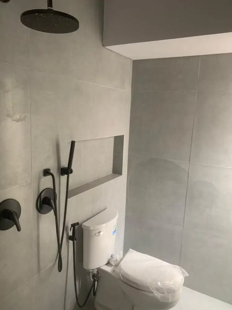 RUMAH 2 LANTAI SCANDINAVIAN STYLE DI KUTISARI, ADA 3 UNIT