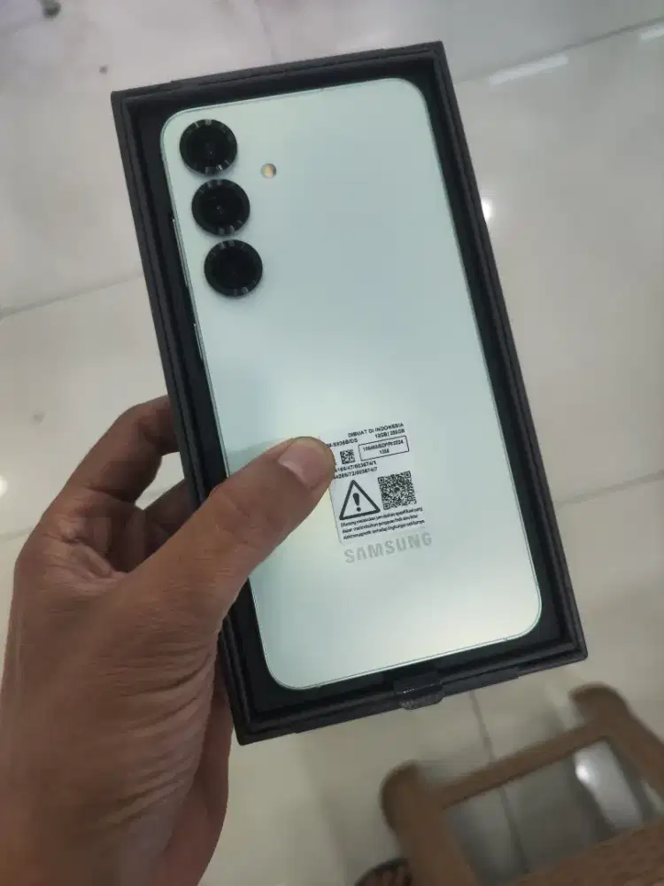 Samsung s25 plus 12/256 resmi Indonesia New open box garansi