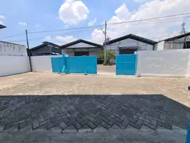 Gudang Raya Margomulyo Ada Kantor Bagus Terawat
