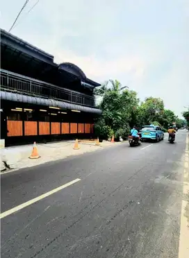 Jual tempat usaha ex cafe Jatipadang raya Ps.minggu Jaksel