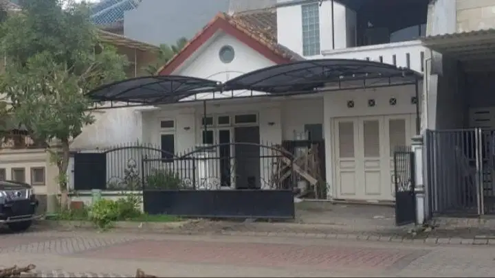 VILLA TAMAN GAPURA CITRALAND Selangkah ke Gwalk