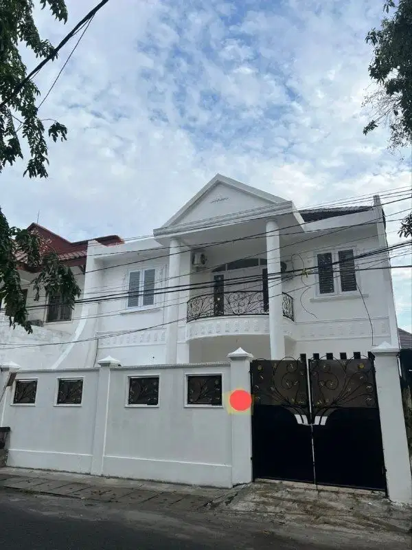 Rumah Gubeng dekat Dharmahusada Manyar Karangmenjangan Genteng (YSN)