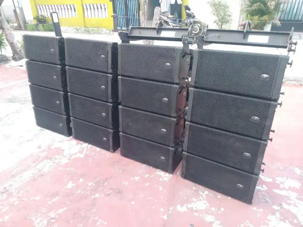 Line Array DAS aero 8A
16 unit plus Flying bar