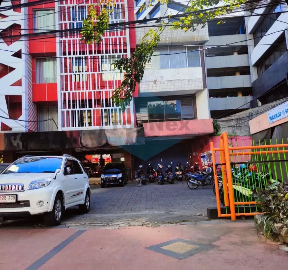 Bangunan & Ruko Komersial di Jalan Basuki Rachmat