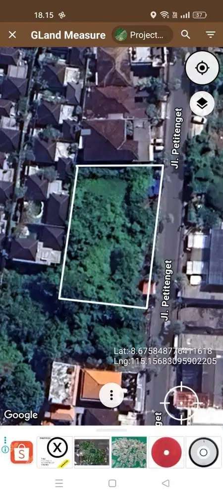 Lahan premium di jalan raya petitenget