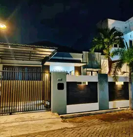 Rumah Pleburan Simpang Lima Mewah Full Furnish