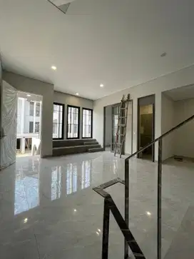 Dijual Cepat Rumah 3 Lantai Cluster Aether Greenwich Park Bsd
