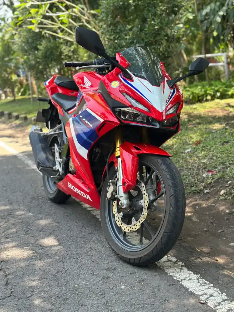 CBR 150 limited edition 2023,KM 8rb asli,3 color honda,sangat istimewa