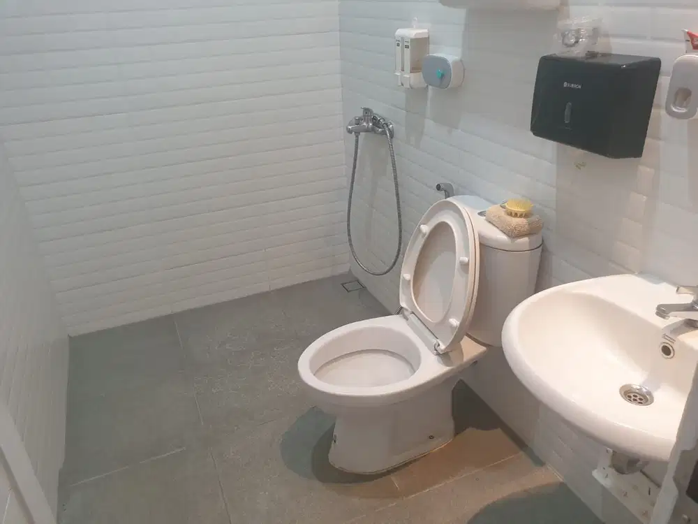 RUMAH BAGUS SIAP HUNI FURNISHED FORESTA BSD
