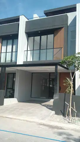 Rumah Citraland Depan Danau
