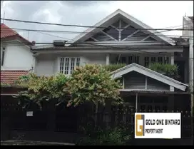 Dijual rumah di komplek murai bintaro jaya  sektor 1 Jakarta Selatan