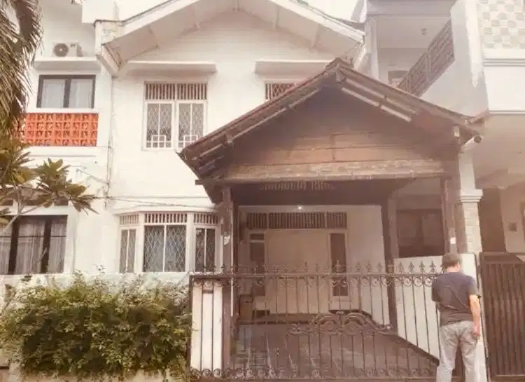 Dijual rumah di Jl.Perkici  Sektor 5- Bintaro Jaya TangSel