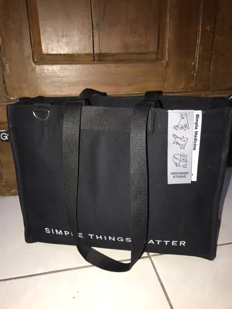 Tas Catto Medium Grounds Studio