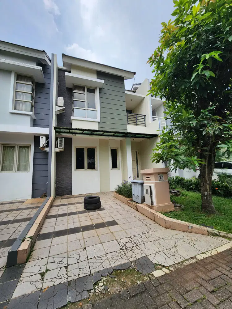 Dijual super murah rumah cluster paling depan summarecon serpong