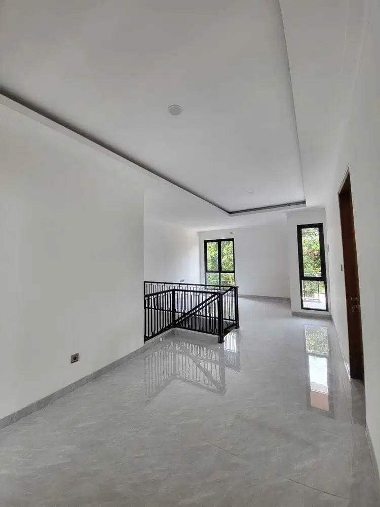 Rumah Dijual Cepat 2 Lantai Siap Huni di Graha Bintaro SC-16283