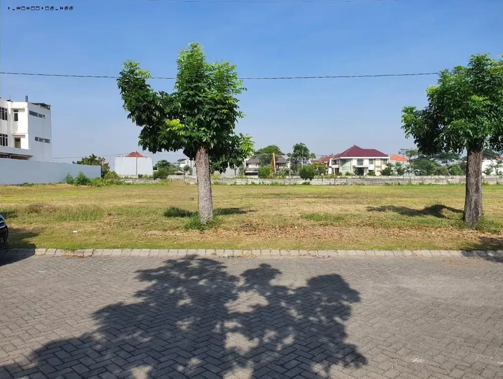 Kavling Pakuwon City , Strategis