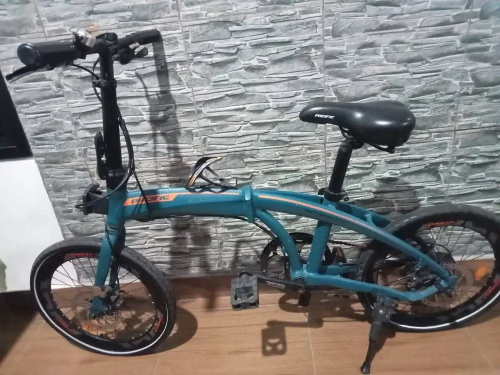 Sepeda lipat Pasific 20 inchi harga 1,3 juta