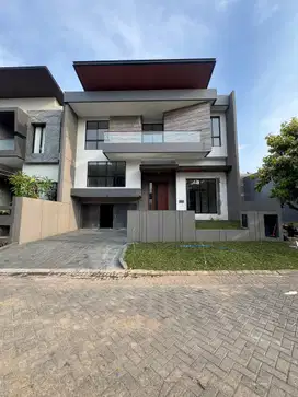 Rumah 2 Lantai Baru Minimalis HGB di Pakuwon Indah