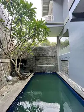 Ruma brand new design cantik ada swimpool di sektor 9 bintaro -6267FN